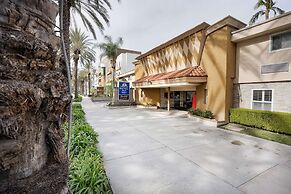 Americas Best Value Inn & Suites Anaheim Convention Center