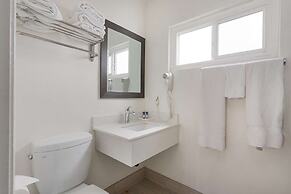 Americas Best Value Inn & Suites Anaheim Convention Center