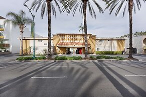 Americas Best Value Inn & Suites Anaheim Convention Center