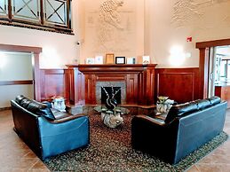 Super 8 by Wyndham High Level AB