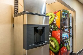 Comfort Inn & Suites Dayton North