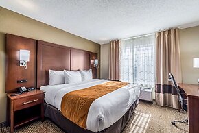 Comfort Inn & Suites Dayton North