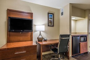 Comfort Inn & Suites Dayton North