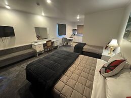 Settlers Motor Lodge