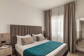Living Hotel