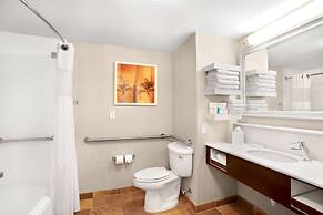 Hampton Inn by Hilton Hallandale Beach Aventura