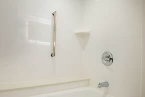 Hampton Inn & Suites Legacy Park-Frisco