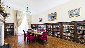 Globales Reina Cristina