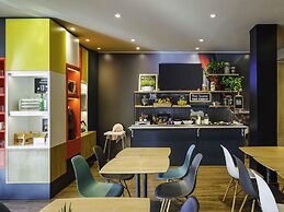 ibis Granada