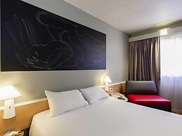 ibis Granada