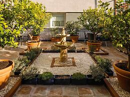 ibis Granada