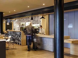 ibis Granada