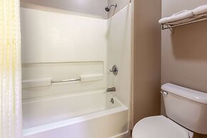 Super 8 by Wyndham La Grange KY