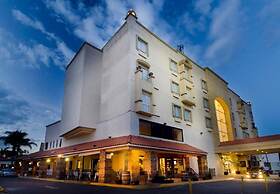 Hotel Suites Mexico Plaza Campestre