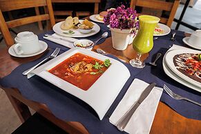 Hotel Suites Mexico Plaza Campestre