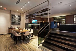 The Lofton Hotel, Tapestry Collection by Hilton