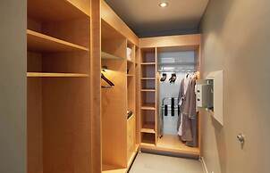 The Lofton Hotel, Tapestry Collection by Hilton