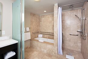 The Lofton Hotel, Tapestry Collection by Hilton