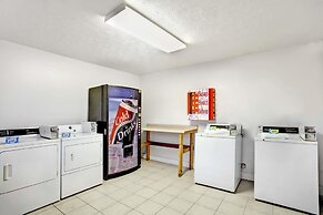 Super 8 by Wyndham Whites Creek/ Nashville NW Area