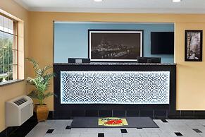 Super 8 by Wyndham Whites Creek/ Nashville NW Area