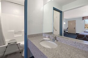 Super 8 by Wyndham Dumas TX
