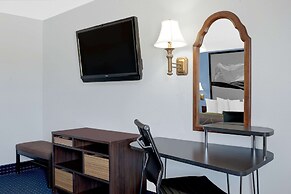 Super 8 by Wyndham Dumas TX