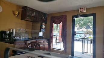 Express Inn & Suites