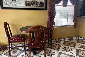 Express Inn & Suites