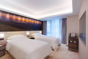 Oasis Avenue – A GDH Hotel