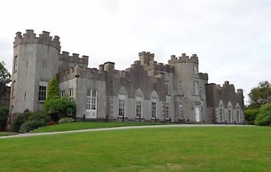 Bracken Court Hotel