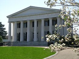 The Berry Hill Resort & Conference Center