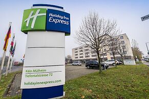 Holiday Inn Express Köln-Mülheim by IHG