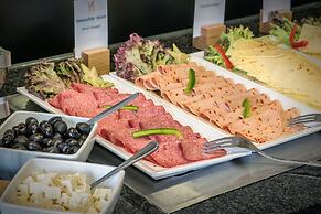 Holiday Inn Express Köln-Mülheim by IHG