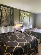 Super 8 by Wyndham New Hampton