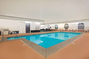 Super 8 by Wyndham New Hampton