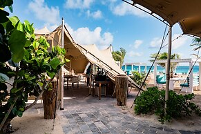 La Playa Orient Bay