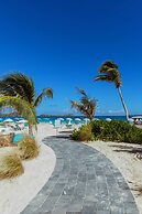 La Playa Orient Bay