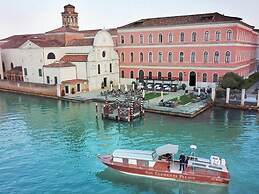 San Clemente Palace, Venice
