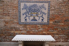 San Clemente Palace, Venice