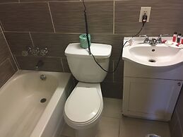 Travelodge by Wyndham Bay Shore Long Island