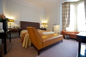 Grand Visconti Palace