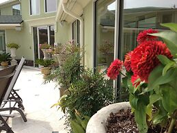 Town & Country Inn and Suites