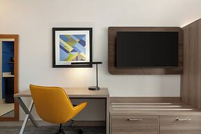 Holiday Inn Express West Sacramento by IHG