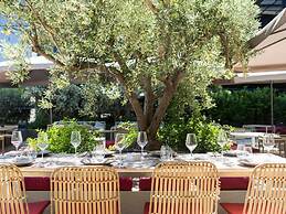 Hotel Aravaca Village