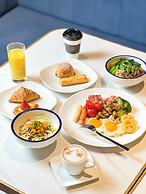 voco Wuhan Xinhua by IHG