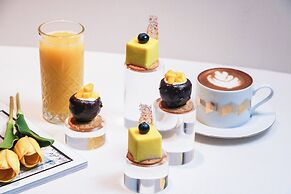 voco Wuhan Xinhua by IHG