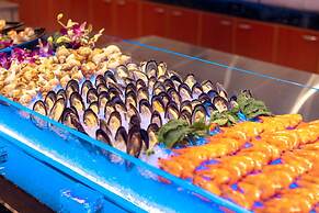 voco Wuhan Xinhua by IHG