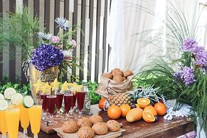 voco Wuhan Xinhua by IHG