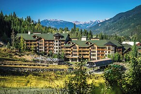 First Tracks Lodge, by Lodging Ovations