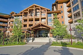 First Tracks Lodge, by Lodging Ovations